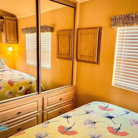 Pinecraft Cottage Tiny Home Sarasota Exterior photo